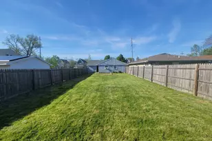 503 E Bradley Ave, Champaign, IL 61820 - Photo 12