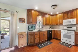 814 Scott St, Algonquin, IL 60102 - Photo 6
