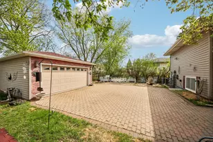2176 N Westmoreland Dr, Palatine, IL 60074 - Photo 26