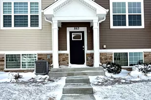 863 Briar Gln Ct, Hampshire, IL 60140 - Photo 1