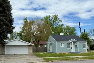 17092 Jodave Ave, Hazel Crest, IL 60429 - Photo 1
