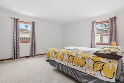 58 N California Avenue, Mundelein, IL 60060 - Photo 8