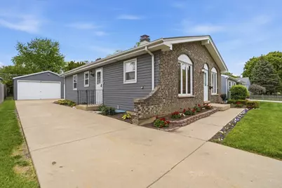 58 N California Avenue, Mundelein, IL 60060 - Photo 2