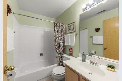 2865 Meadow Lane #v2, Schaumburg, IL 60193 - Photo 10