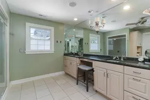 1202 Elmwood Rd, Bloomington, IL 61701 - Photo 60