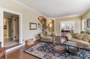 1202 Elmwood Rd, Bloomington, IL 61701 - Photo 10