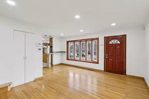 9523 Sayre Ave, Morton Grove, IL 60053 - Photo 4