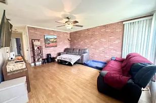 8404 S 79th Ave, Justice, IL 60458 - Photo 2