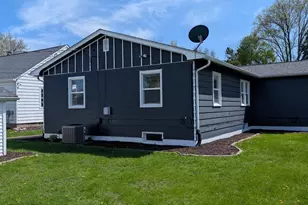 2505 23rd Ave B Ave, Moline, IL 61265 - Photo 8