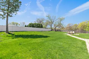 1363 W St James Ct, Palatine, IL 60067 - Photo 36