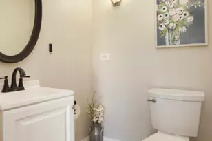 1300 Pembrook Circle, Roselle, IL 60172 - Photo 18