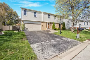 1300 Pembrook Circle, Roselle, IL 60172 - Photo 4