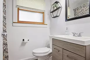 1820 Parklane Ave, McHenry, IL 60050 - Photo 16