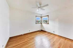 7810 Kilbourn Ave, Skokie, IL 60076 - Photo 18