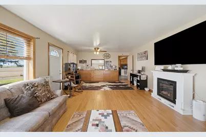 17870 Clover Road, Morrison, IL 61270 - Photo 10
