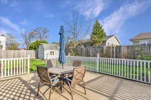 111 Brookside Dr, Glendale Heights, IL 60139 - Photo 20