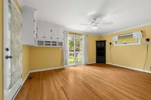 71 Esther St, Crystal Lake, IL 60014 - Photo 12