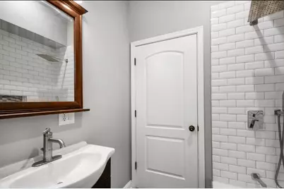 [Address not provided], Chicago, IL 60620 - Photo 6