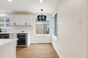 14505 Woodlawn Ave, Dolton, IL 60419 - Photo 12