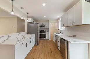 14505 Woodlawn Ave, Dolton, IL 60419 - Photo 10