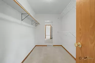3127 Sandy Pointe Dr, Freeport, IL 61032 - Photo 10
