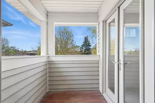 5725 N Jersey Ave, Chicago, IL 60659 - Photo 24