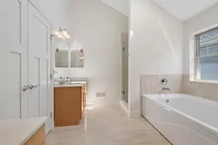 5725 N Jersey Ave, Chicago, IL 60659 - Photo 30