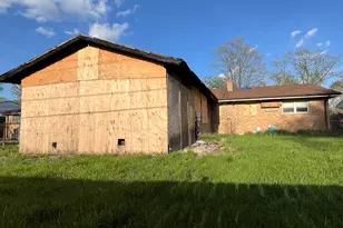 404 Jerome Pl, Wheeling, IL 60090 - Photo 12