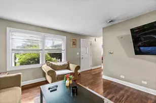 89 W Schubert Ave, Glendale Heights, IL 60139 - Photo 6