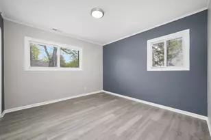 202 Allegheny St, Park Forest, IL 60466 - Photo 12