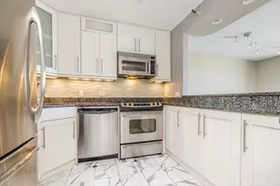 10 E Ontario St, Chicago, IL 60611 - Photo 14