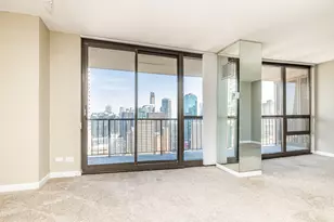 10 E Ontario St, Chicago, IL 60611 - Photo 6