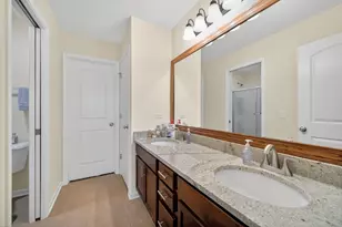4231 Honey Locust Dr, Naperville, IL 60564 - Photo 32