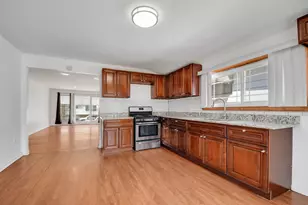 13059 Honore St, Blue Island, IL 60406 - Photo 8