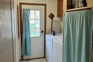 408 E Wood Ln, Belvidere, IL 61008 - Photo 12