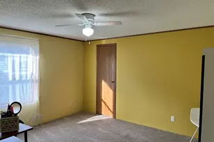 408 E Wood Ln, Belvidere, IL 61008 - Photo 10
