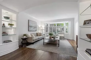 1923 Greenwood Ave, Wilmette, IL 60091 - Photo 2