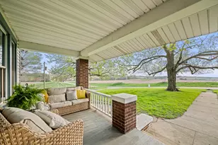 10198 E 2720 St, Kewanee, IL 61443 - Photo 2