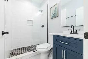 5739 W Grover St, Chicago, IL 60630 - Photo 30