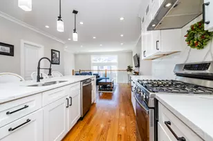 5739 W Grover St, Chicago, IL 60630 - Photo 6