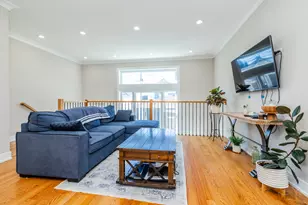 5739 W Grover St, Chicago, IL 60630 - Photo 10