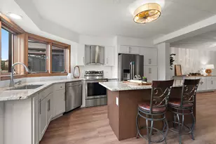 7834 W Forest Hill Ct, Palos Heights, IL 60463 - Photo 10