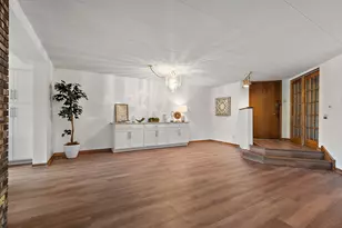 7834 W Forest Hill Ct, Palos Heights, IL 60463 - Photo 2