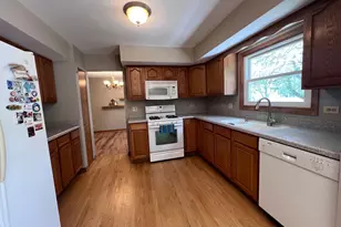 340 Greenview Dr, Crystal Lake, IL 60014 - Photo 18