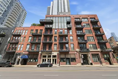 300 W Grand Avenue #203, Chicago, IL 60654 - Photo 1