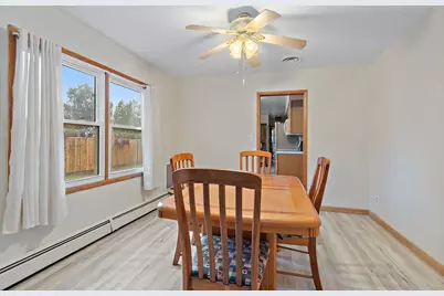 211 E Ottawa Street, Sycamore, IL 60178 - Photo 10