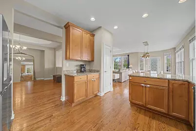 735 Woodglen Lane, Lemont, IL 60439 - Photo 8