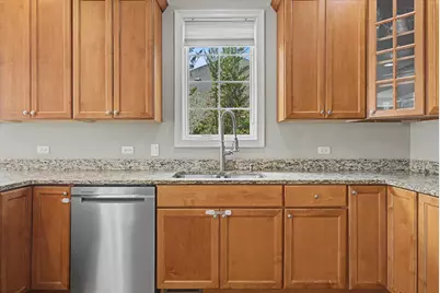 735 Woodglen Lane, Lemont, IL 60439 - Photo 6