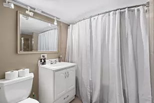 603 W Main St, Cary, IL 60013 - Photo 24