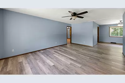 1606 Carlisle Lane, Dekalb, IL 60115 - Photo 4